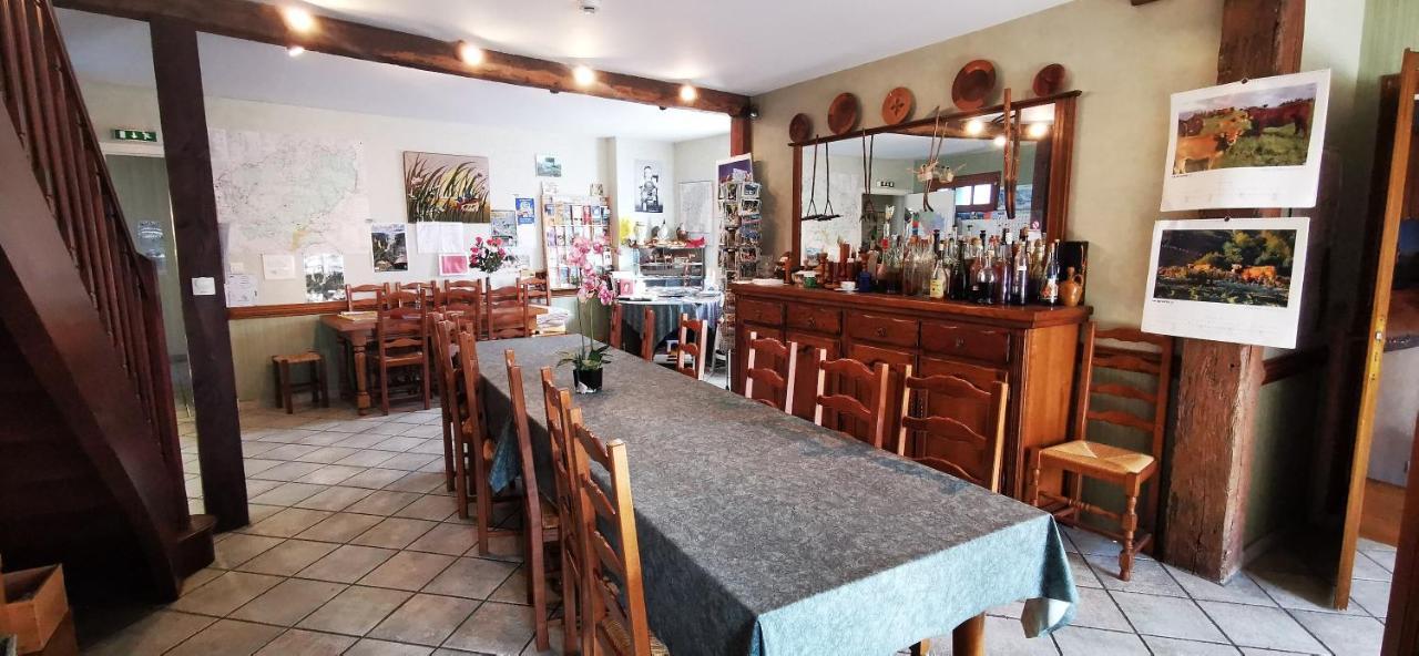 Bed and Breakfast Le Fidele Saint-Chamant Exterior foto